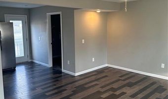 204 Hillsdale Dr, Ballwin, MO 63011