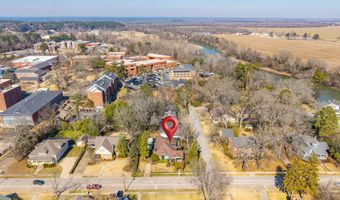 304 CHERRY St, Arkadelphia, AR 71923