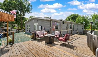 524 6TH St, Andover, IL 61233