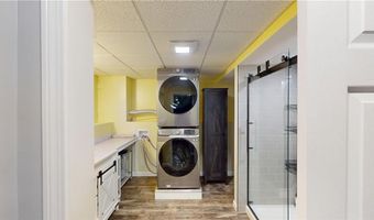 69 Cushing St, North Providence, RI 02904