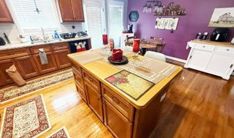 2749 Trent Hatchery Rd, Appomattox, VA 24522