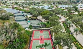 5513 GOLDEN ISLES Dr, Apollo Beach, FL 33572