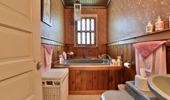 168-170 Brookside Ave, Amsterdam, NY 12010