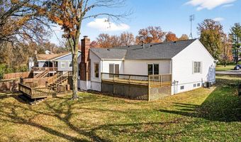 501 Nottingham Dr, Ballwin, MO 63011