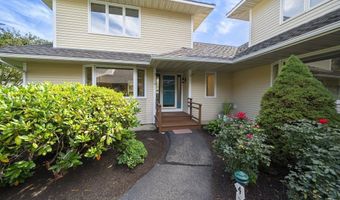 4 Bittersweet Ln 4, Bourne, MA 02532