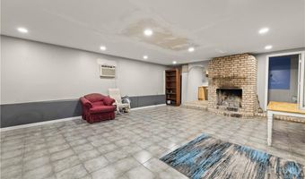 2206 N Fernwood Dr, Savannah, GA 31404