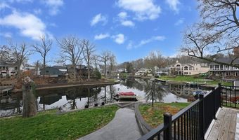 4135 State Park Dr, Akron, OH 44319