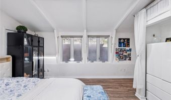 2041 N Beverly Glen Blvd, Los Angeles, CA 90077