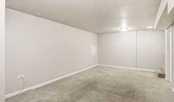 615 Highland Ave, Antioch, IL 60002