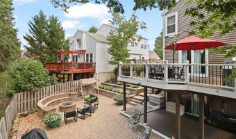 7460 CROSS GATE Ln, Alexandria, VA 22315