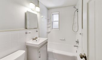 2905 16TH Rd S 2905B, Arlington, VA 22204