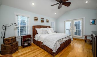 211 Stratford Ave, Beach Haven, NJ 08008