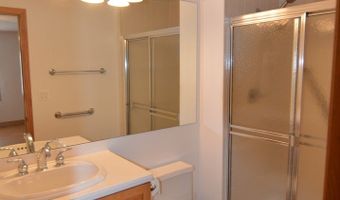 2405 E Miner St, Arlington Heights, IL 60004