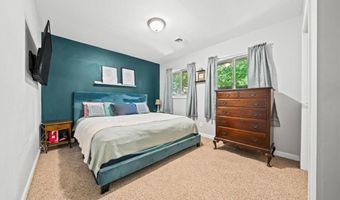 28 Paige Dr, Coventry, RI 02816