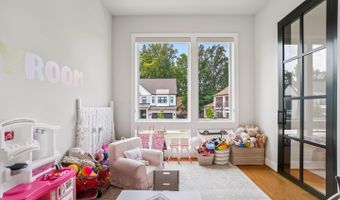 9775 SANVITALIA St, Bethesda, MD 20817