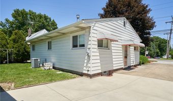 2620 Mogadore Rd, Akron, OH 44312