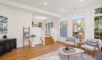 5621 HUNTINGTON Pkwy, Bethesda, MD 20814