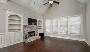 62 Cedarcrest Village Ct, Acworth, GA 30101
