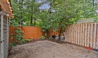 2 JANWALL Ct, Annapolis, MD 21403