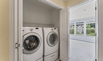 56 Tucker St 56, Danbury, CT 06810