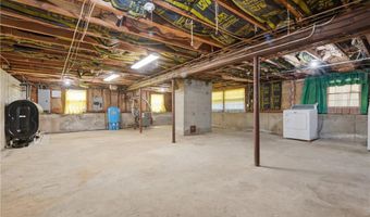 16 Old Simmonsville Rd, Johnston, RI 02919