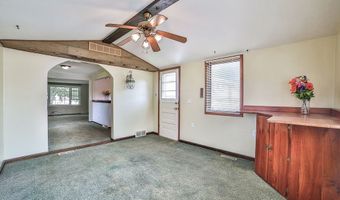 831 W Gebhard Ln, Alden, NY 14004