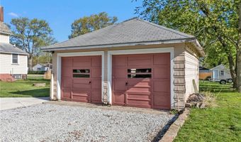 483 N Main St, Amherst, OH 44001