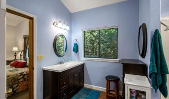777 Helen Dr, Arnold, CA 95223