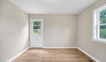 242 Jackson St, Barnesville, GA 30204