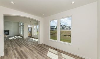 6730 Snowy Owl Ln, Affton, MO 63123