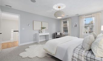 5 Morgan Ct, Lincoln, RI 02865