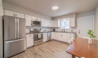 1304 SE C St, Bentonville, AR 72712