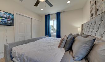 12871 W Osborne St, Arleta, CA 91331
