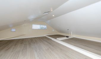 7655 E Silver Dollar Ln, Anaheim, CA 92808