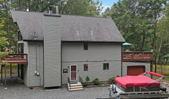 11 Carmen Gln, Albrightsville, PA 18210