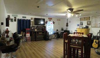 2038 Hill Top Cir, Weatherford, TX 76085