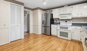 4302 ADRIENNE Dr, Alexandria, VA 22309