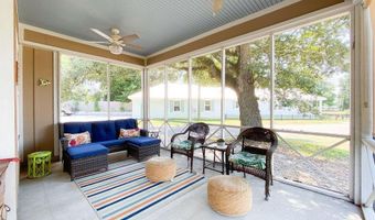 404 S Toulme St, Bay St. Louis, MS 39520