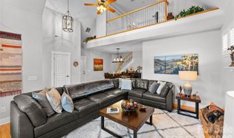 7 Veranda Trl, Asheville, NC 28803