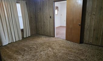 1021 N 3rd St, Arkansas City, KS 67005