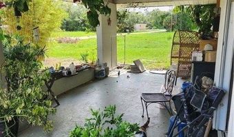 2206 Wyandotte Ave, Alva, FL 33920