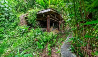 1350 Lopaka Pl, Kailua, HI 96734