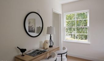 2185 N Roosevelt Ave, Altadena, CA 91001