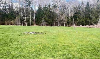 22 Church St, Burke, VT 05871