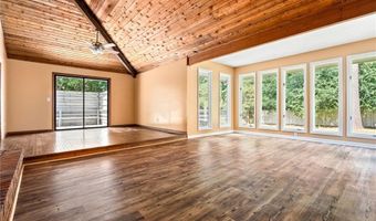 1144 E UNIVERSITY Dr, Auburn, AL 36830