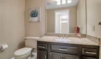 88 Breezewood Cmn, Amherst, NY 14051