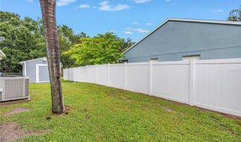 303 LAKEWAY Ln, Apollo Beach, FL 33572