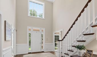 5014 GLEN PARK Rd, Annandale, VA 22003