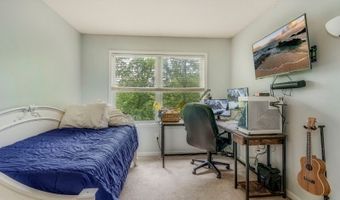 221 Sussex Ave, Andover, NJ 07860