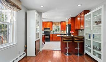 118 Grant Ave, Albertson, NY 11507